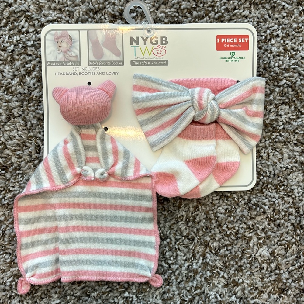 NYGB 3 piece set (headband, booties, lovey), pink, grey, white, size 0-6 mos